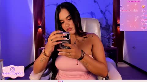 Jeen Taylor online show from February 9, 8:24 pm