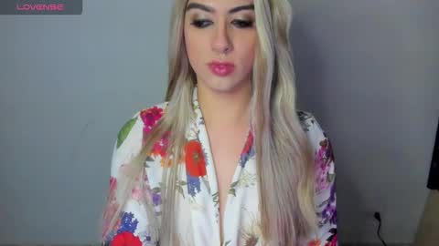  ashley   online show from March 6, 9:06 am