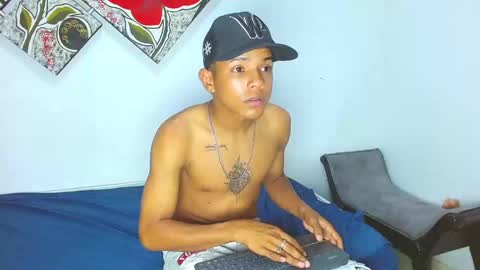 Snapshot of jeffer_sexy chatting on February 17, 9:30 pm jeffer sexi online show from February 17, 9:30 pm