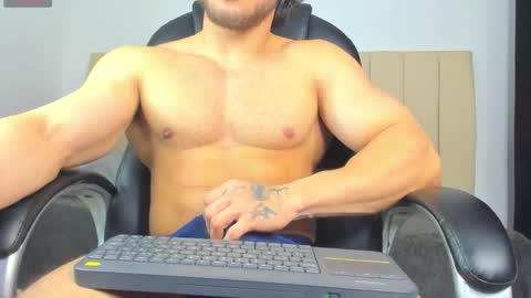 jeicob gagnon online show from April 19, 8:24 am