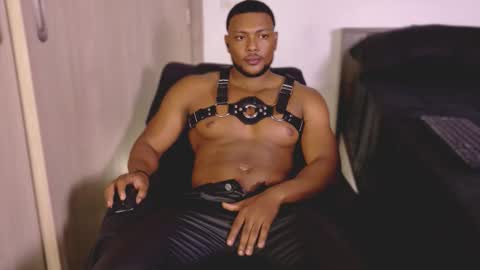 jeicowesst online show from December 17, 7:09 pm