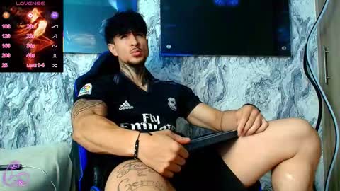 Snapshot of jeins_carter chatting on February 12, 4:35 pm JC online show from February 12, 4:35 pm