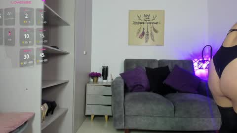 Snapshot of jelena_noura23 chatting on January 29, 12:13 pm Jelen online show from January 29, 12:13 pm