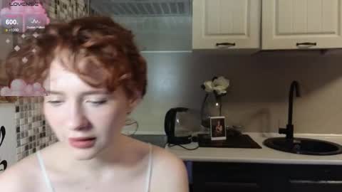 Snapshot of jelly_cherry chatting on October 22, 8:19 pm Emily online show from October 22, 8:19 pm