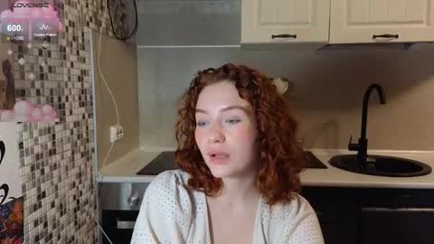 Snapshot of jelly_cherry chatting on October 24, 10:06 pm Emily online show from October 24, 10:06 pm
