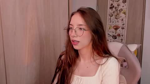 Snapshot of jelly_w5 chatting on March 10, 9:51 pm Jelly  online show from March 10, 9:51 pm