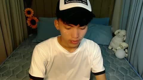 Snapshot of jemart_urnaughtboy chatting on July 6, 12:13 pm jemart_urnaughtboy online show from July 6, 12:13 pm