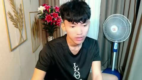 Snapshot of jemart_urnaughtboy chatting on July 10, 6:43 pm jemart_urnaughtboy online show from July 10, 6:43 pm