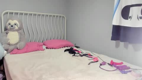 Snapshot of jenbydoll chatting on February 3, 5:56 pm JenbyDoll online show from February 3, 5:56 pm