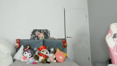 Dolly online show from January 23, 7:40 pm