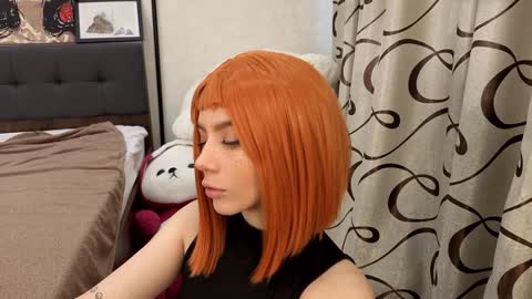 Dolly online show from September 12, 1:44 pm