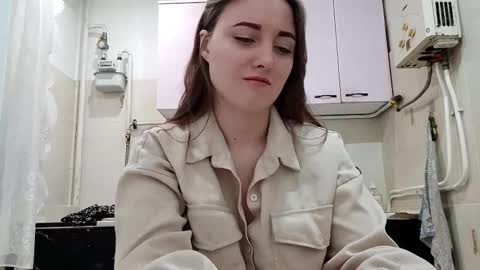 Snapshot of jeniffervaneck chatting on December 16, 8:14 pm Jeniffer online show from December 16, 8:14 pm