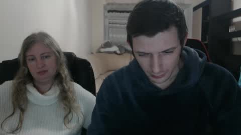 Snapshot of jenisandpeter chatting on March 3, 4:14 pm JenisAndPeter online show from March 3, 4:14 pm