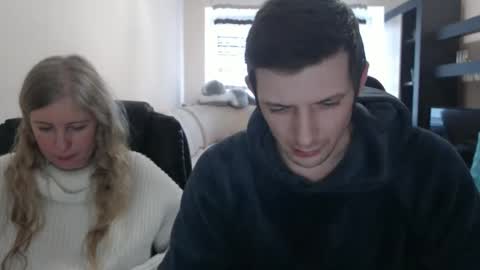 Snapshot of jenisandpeter chatting on March 4, 12:55 pm JenisAndPeter online show from March 4, 12:55 pm