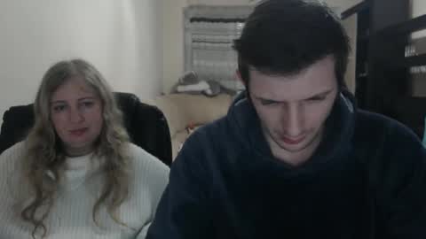 Snapshot of jenisandpeter chatting on March 5, 7:17 pm JenisAndPeter online show from March 5, 7:17 pm