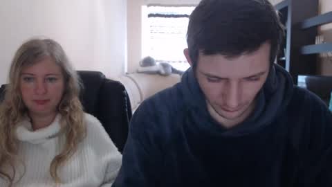 Snapshot of jenisandpeter chatting on March 6, 7:03 am JenisAndPeter online show from March 6, 7:03 am