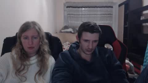 Snapshot of jenisandpeter chatting on March 6, 5:43 pm JenisAndPeter online show from March 6, 5:43 pm