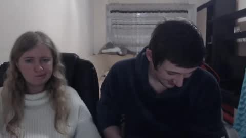 Snapshot of jenisandpeter chatting on March 6, 8:48 pm JenisAndPeter online show from March 6, 8:48 pm