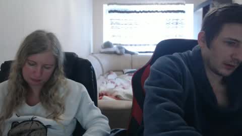 Snapshot of jenisandpeter chatting on March 8, 1:14 pm JenisAndPeter online show from March 8, 1:14 pm