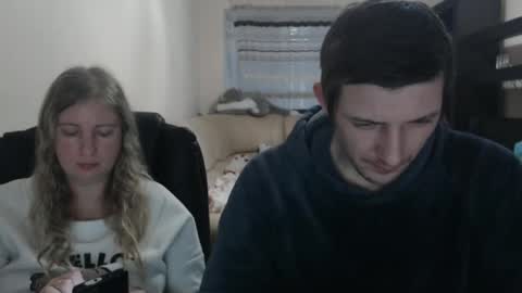 Snapshot of jenisandpeter chatting on March 9, 4:00 pm JenisAndPeter online show from March 9, 4:00 pm