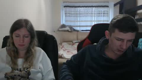 Snapshot of jenisandpeter chatting on March 12, 3:40 pm JenisAndPeter online show from March 12, 3:40 pm