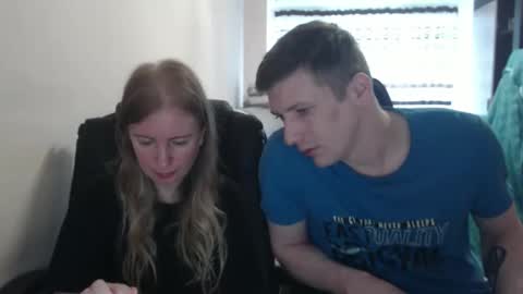 Snapshot of jenisandpeter chatting on September 9, 5:29 am JenisAndPeter online show from September 9, 5:29 am