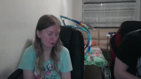 Snapshot of jenisandpeter chatting on September 15, 6:08 pm JenisAndPeter online show from September 15, 6:08 pm