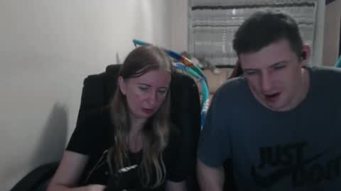 Snapshot of jenisandpeter chatting on September 19, 7:36 pm JenisAndPeter online show from September 19, 7:36 pm