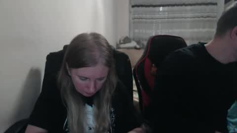 Snapshot of jenisandpeter chatting on September 26, 8:02 pm JenisAndPeter online show from September 26, 8:02 pm