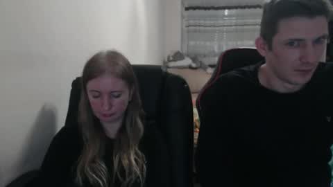 Snapshot of jenisandpeter chatting on September 27, 8:25 pm JenisAndPeter online show from September 27, 8:25 pm