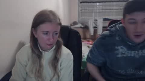 Snapshot of jenisandpeter chatting on November 7, 7:47 pm JenisAndPeter online show from November 7, 7:47 pm