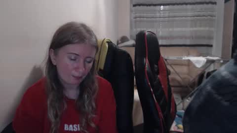 Snapshot of jenisandpeter chatting on November 29, 9:07 pm JenisAndPeter online show from November 29, 9:07 pm