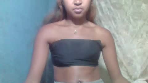 jenisca123 online show from June 15, 9:28 pm