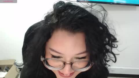 Snapshot of jenn_cg chatting on September 24, 10:02 pm jenn online show from September 24, 10:02 pm