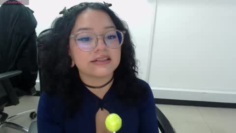 Snapshot of jenn_cg chatting on October 7, 8:39 pm jenn online show from October 7, 8:39 pm