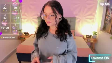 Snapshot of jenn_cg chatting on July 9, 8:35 pm jenn online show from July 9, 8:35 pm