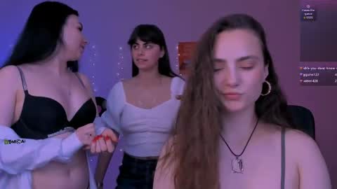 jenna_elayne online show from June 1, 1:46 pm