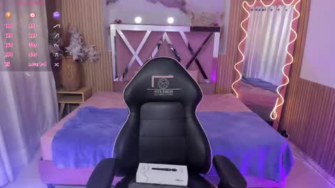 jenna_tay1 online show from May 19, 7:09 pm