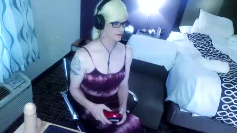 Snapshot of jennacd4life chatting on December 25, 10:05 pm Jenna Cross online show from December 25, 10:05 pm