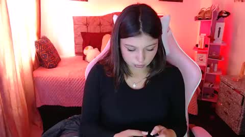 Snapshot of jennal_010 chatting on February 18, 4:26 pm jennal_010 online show from February 18, 4:26 pm