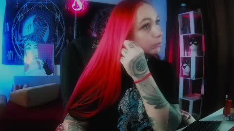 Mrs. Jenna online show from April 3, 1:25 am