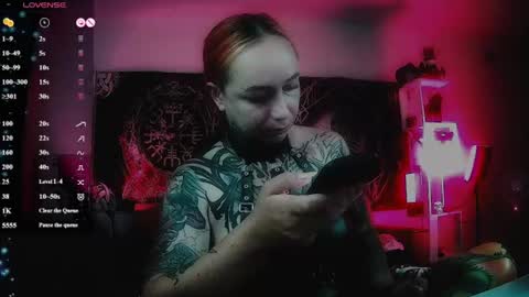 Snapshot of jennalovvee chatting on June 22, 12:13 am Mrs. Jenna online show from June 22, 12:13 am