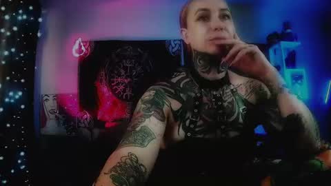 Snapshot of jennalovvee chatting on June 23, 1:03 am Mrs. Jenna online show from June 23, 1:03 am