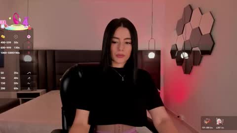 Snapshot of jennaolson chatting on December 15, 6:34 pm Jenna Olson online show from December 15, 6:34 pm