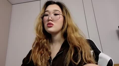 JENNA online show from February 22, 6:13 am