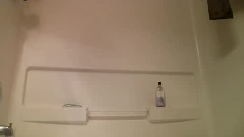 Snapshot of jennibean6996 chatting on February 20, 12:52 am Jennibean6996 online show from February 20, 12:52 am