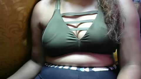 jenniella online show from February 22, 7:58 pm