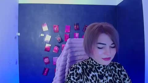 Jennifer online show from February 3, 6:51 am