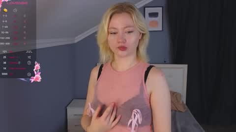 Snapshot of jennifer_mathis chatting on September 28, 3:06 pm jennifer_mathis online show from September 28, 3:06 pm