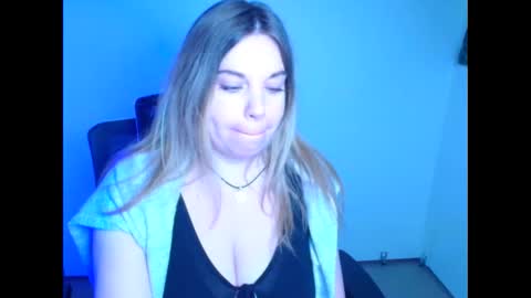 Jennifer online show from February 2, 7:29 am